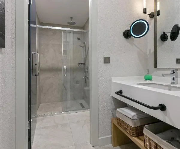 Hotel A