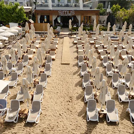 A Ξενοδοχείο Σιντέ